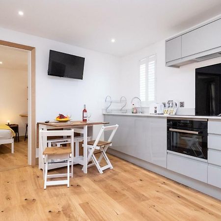 Weeping Willow - Three Tuns Apartments, Pettistree, Wickham Market - By Aldeburgh Coastal Cottages 외부 사진